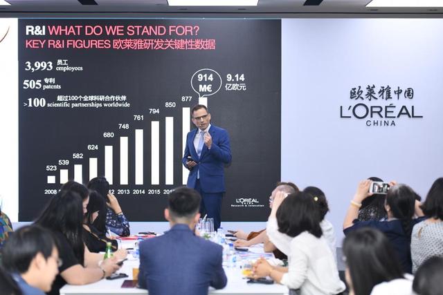 借《浪姐》出圈的梵蜜琳：伪大牌真微商