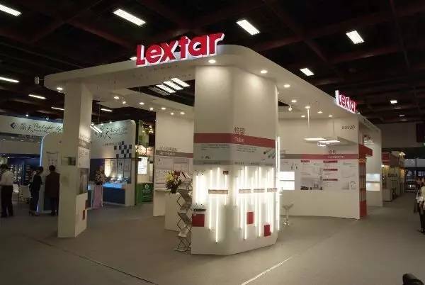 今日要闻顺德销毁5000只劣质LED灯；雷士照明折让361%发行368亿股