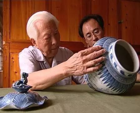 他被称为“中国瓷器鉴定第一人”阅宝无数却没有一件私人藏品！
