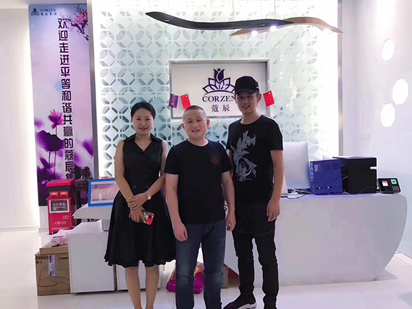 微一案总裁张小飞近期拜访“蔻辰集团”、“目明尔来”、“康尔茜廉”